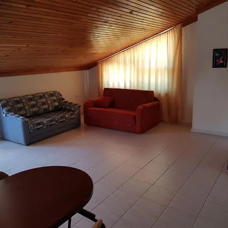 Uysal Apart Apart Otel *